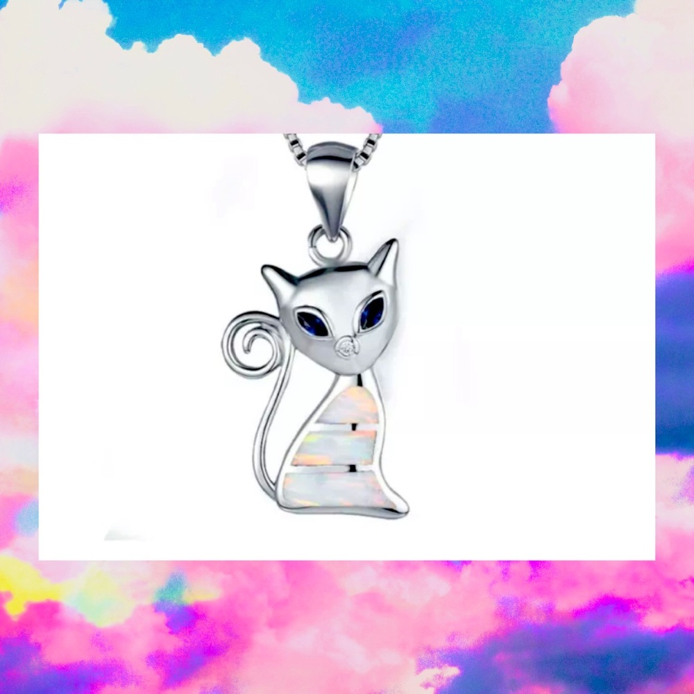 💎💎Silver Cat Pendant With Imitation Opal